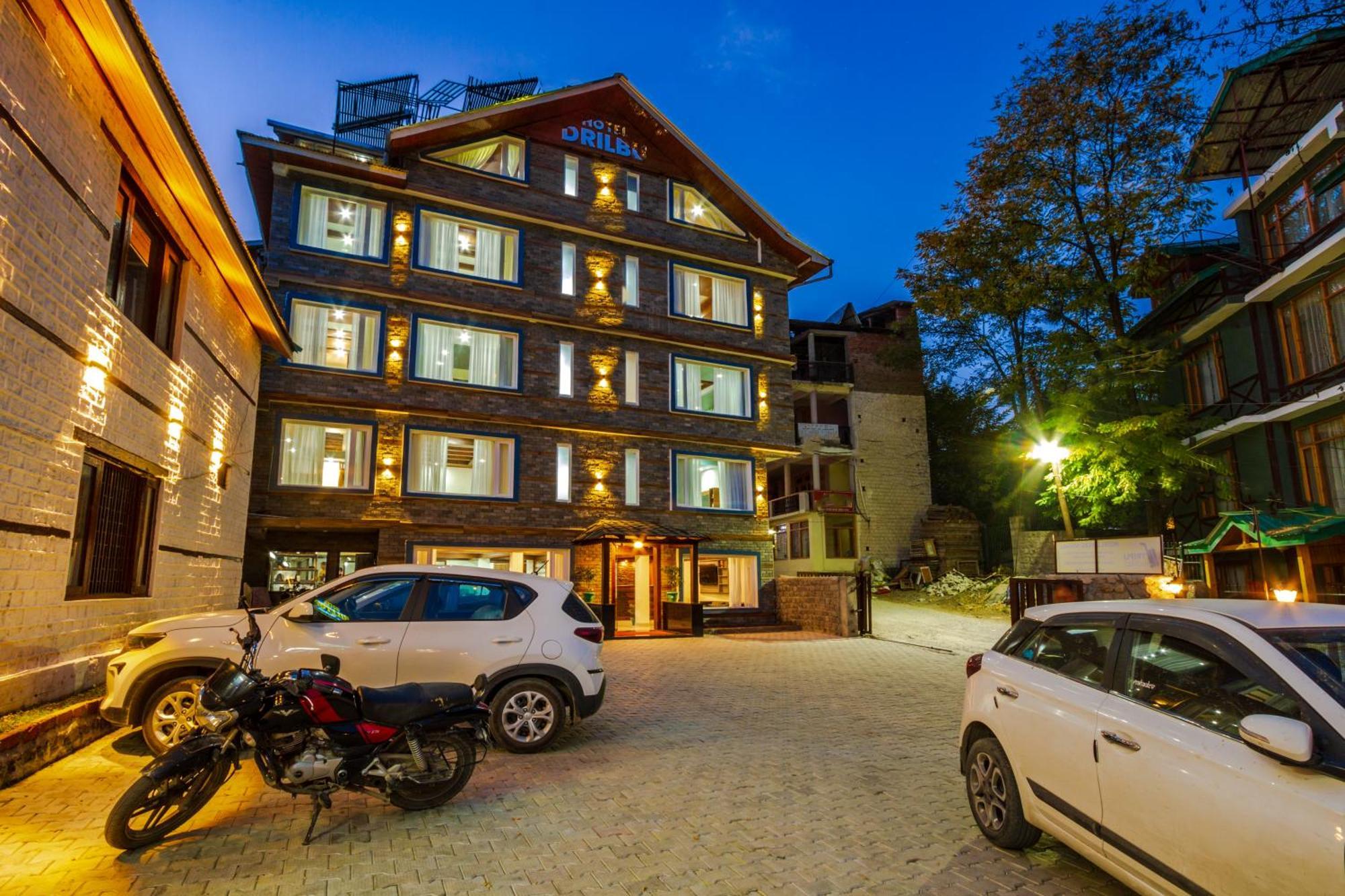 Tripli Hotels Drilbu Manali Eksteriør billede